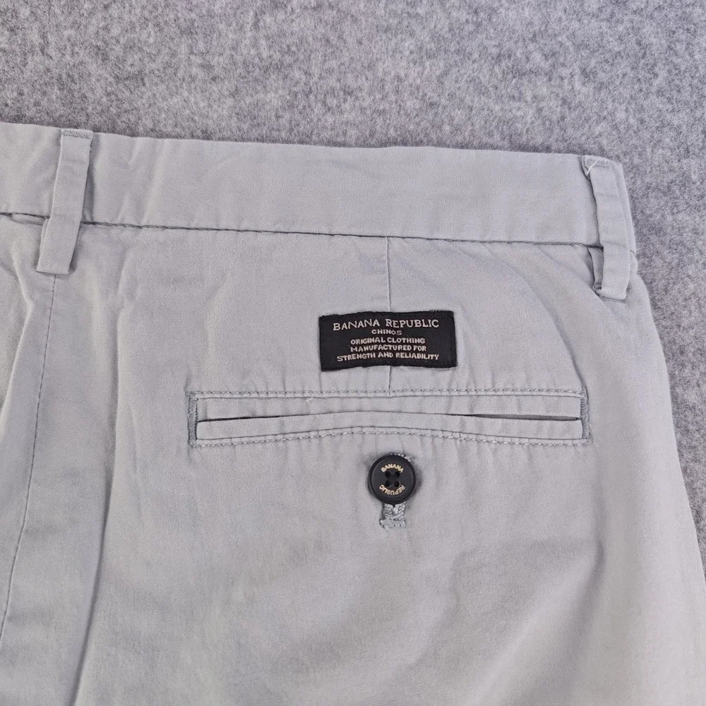 Banana Republic Aiden Chino Pants Mens 30x30 Gray Flat Front Cotton Stretch